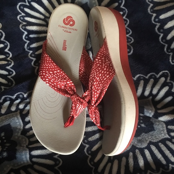 cloudsteppers flip flops